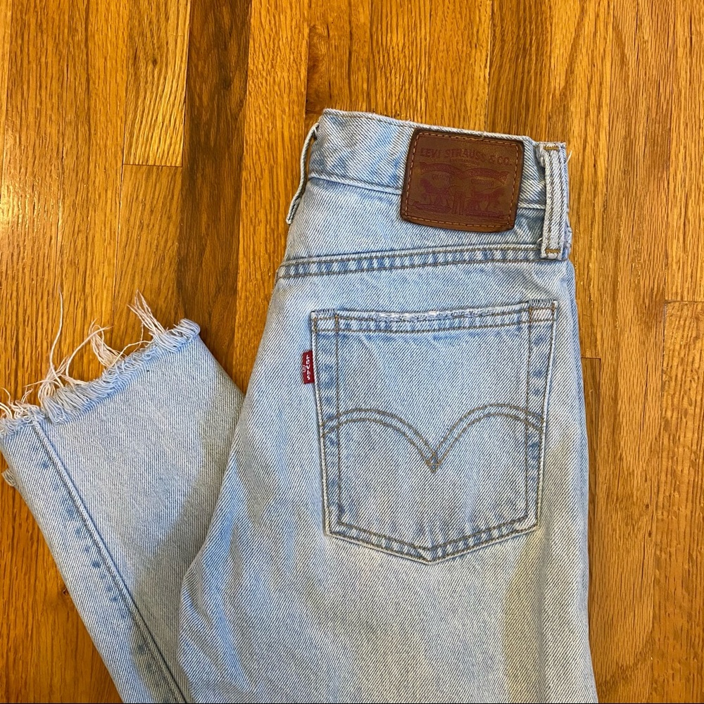 Levi’s Wedgie Jeans